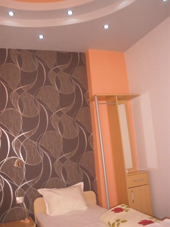 Comfort Guest Rooms Pleven Exterior foto