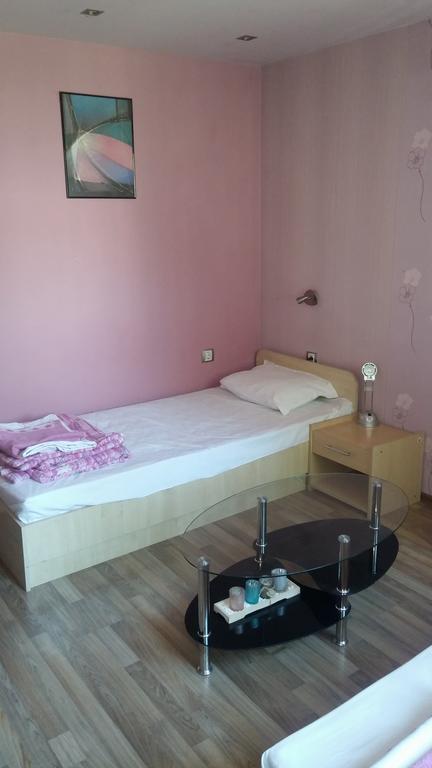 Comfort Guest Rooms Pleven Exterior foto